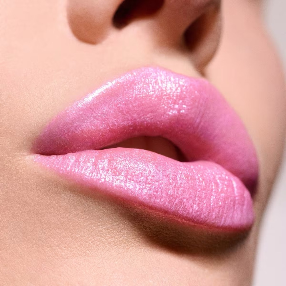 MAC ‘Spaced Out’ Dazzlelips Crayon Lipstick - Picture 5 of 9